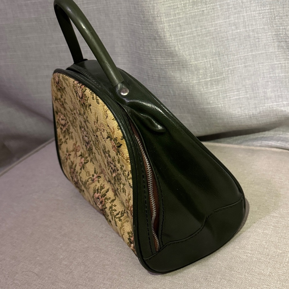 Vintage Avon “Tote Along” Bag-Dark Green PVC & Cloth Floral Tapestry-Zipper-EUC - Picture 3 of 16